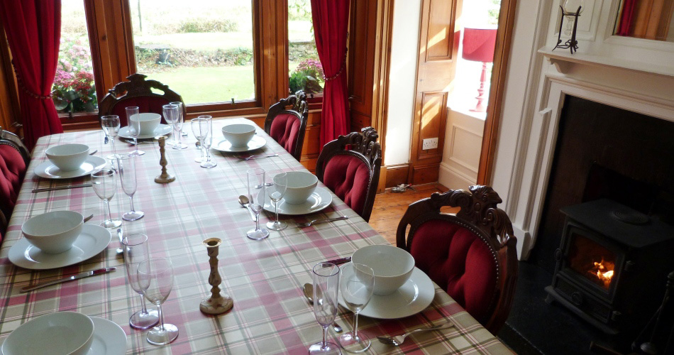 Rhumhor Holiday Lodge – Large Self Catering House on Loch Goil, Scotland: slideshow photograph 5