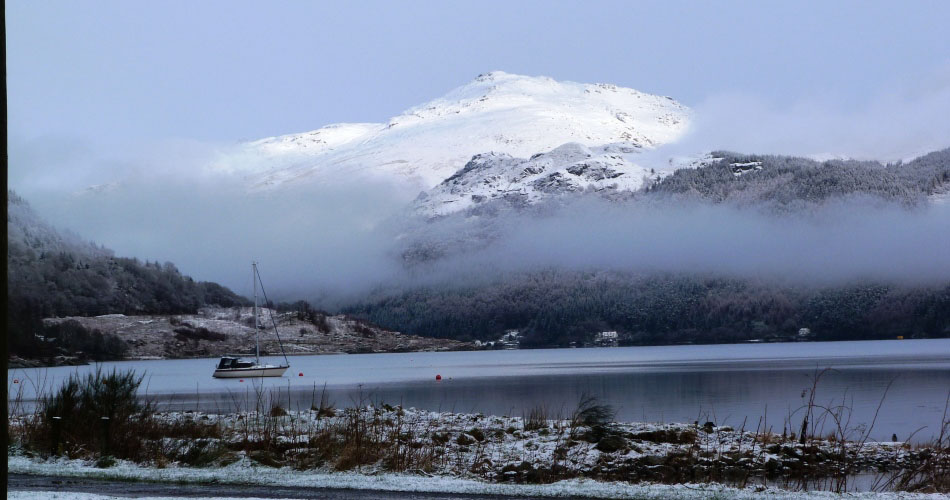 Rhumhor Holiday Lodge – Large Self Catering House on Loch Goil, Scotland: slideshow photograph 4