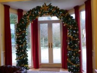 Family Room Christmas Arch