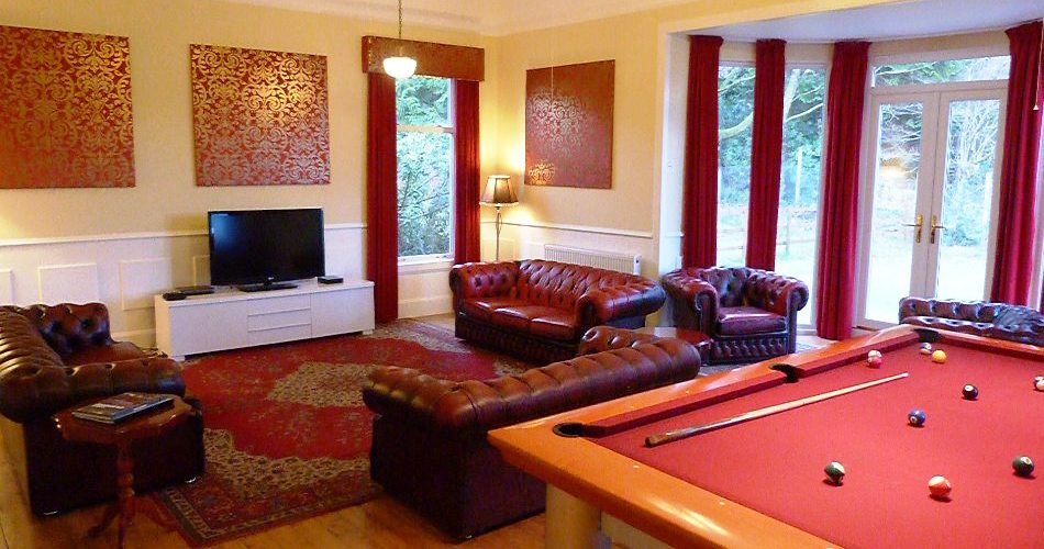 Rhumhor Holiday Lodge – Large Self Catering House on Loch Goil, Scotland: slideshow photograph 2